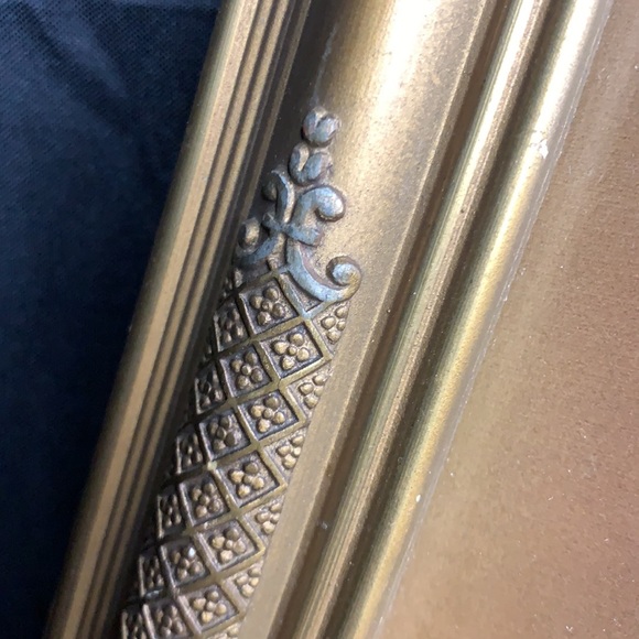 Antique convex bubble glass frame gold and silver tone with portrait of a woman - Picture 6 of 14